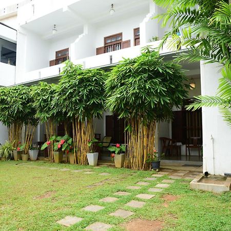 Tranquil Hotel Hikkaduwa Buitenkant foto