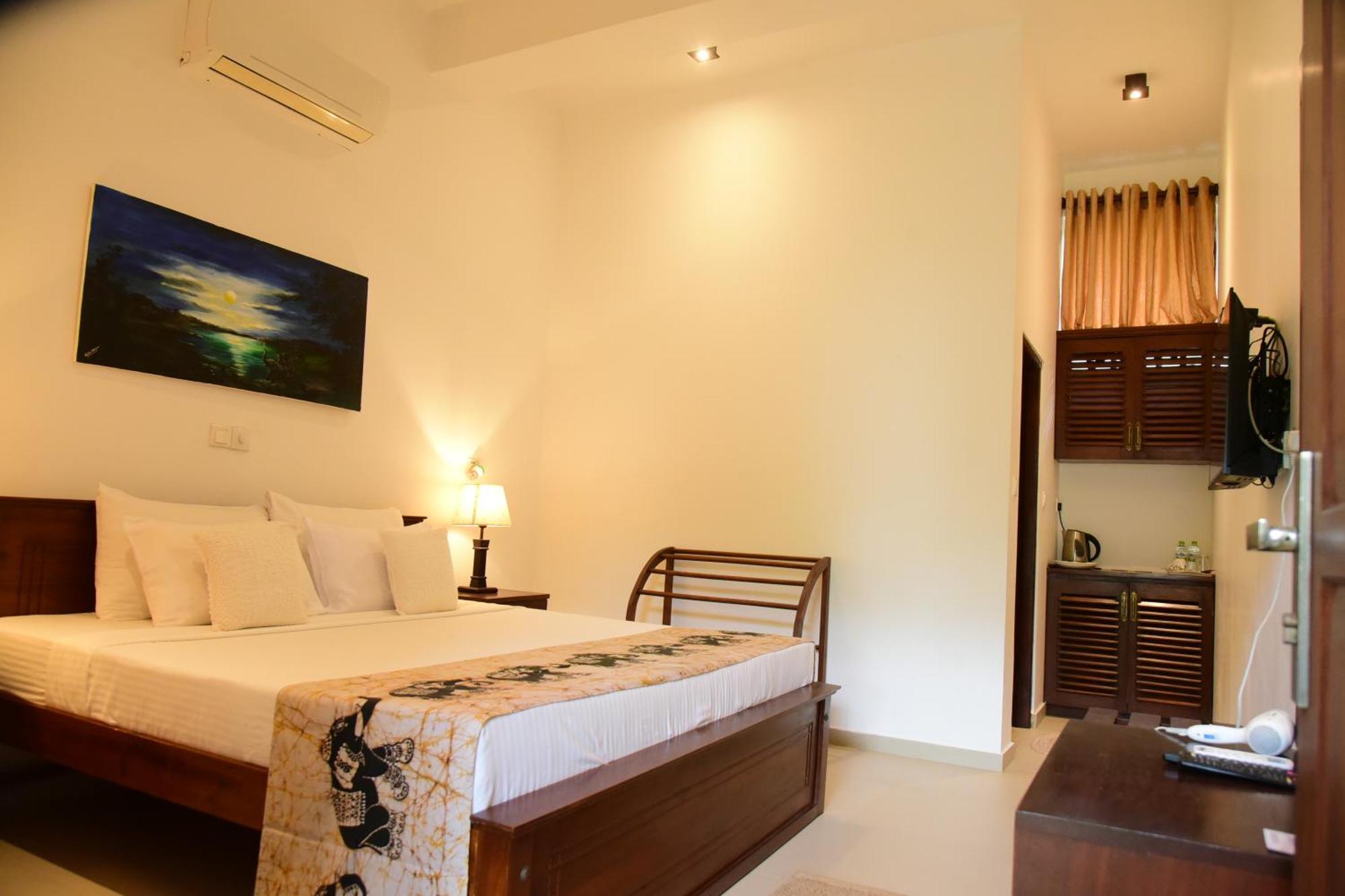 Tranquil Hotel Hikkaduwa Buitenkant foto