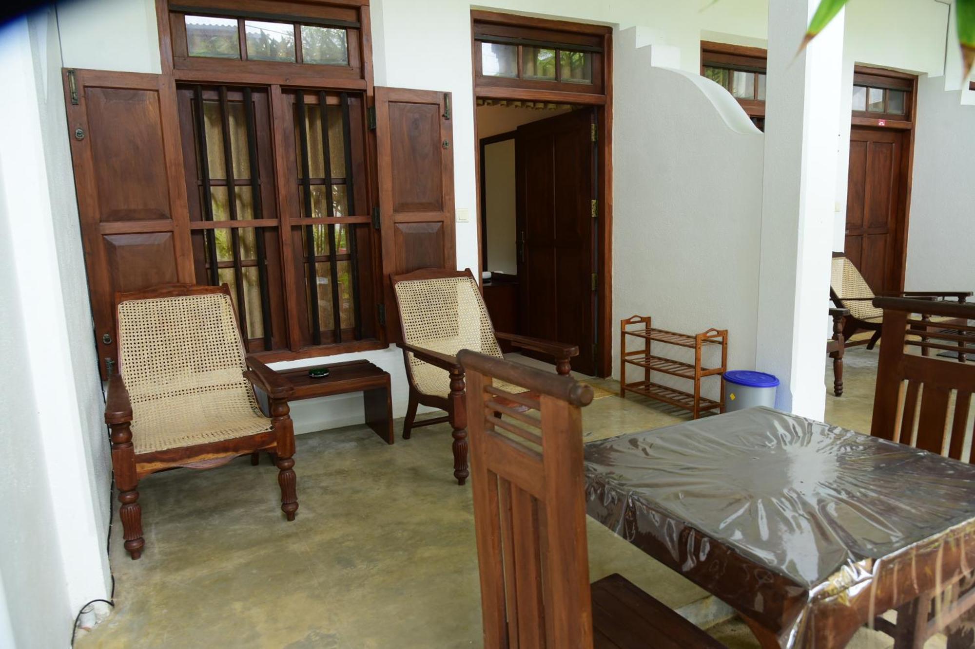 Tranquil Hotel Hikkaduwa Buitenkant foto